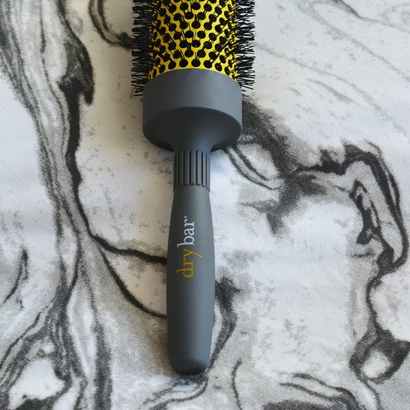 NWOT Drybar Full Pint Medium Round Ceramic Brush and Hold Me Hair Clips - Picture 4 of 7